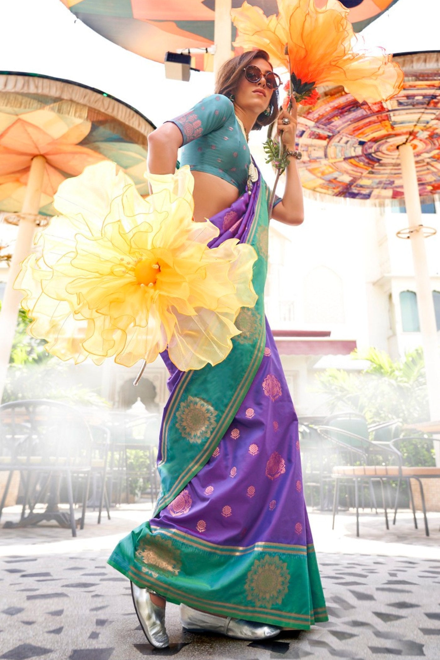 Vivid Violet Purple Party Wear Two Tone Contrast Handloom Weaving Silk Saree