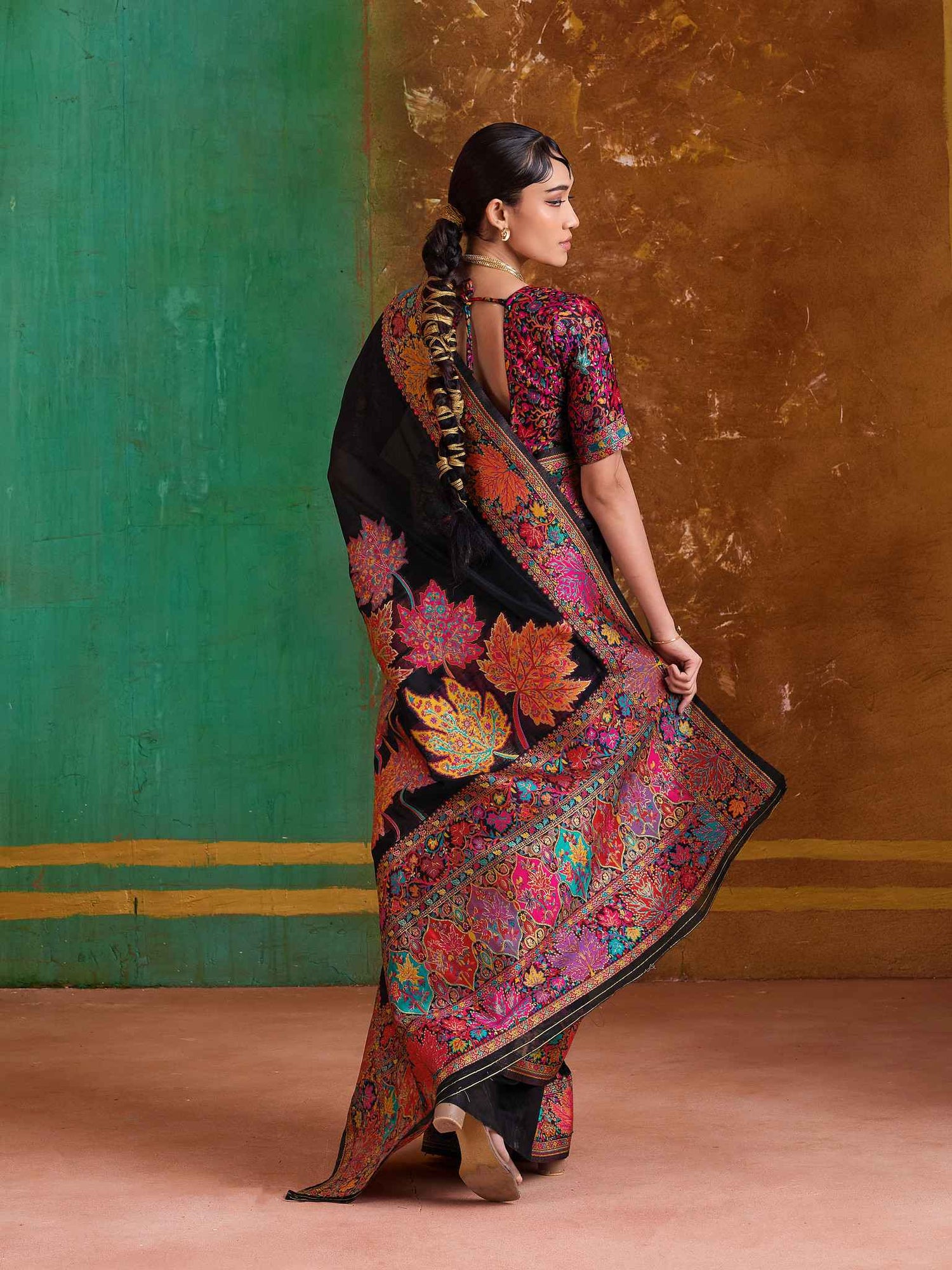 Black Pure Kashmiri Modal Cotton Pashmina Weaving Saree Kashmiri Pashmina Saree Anant Tex Exports Pvt.Ltd..