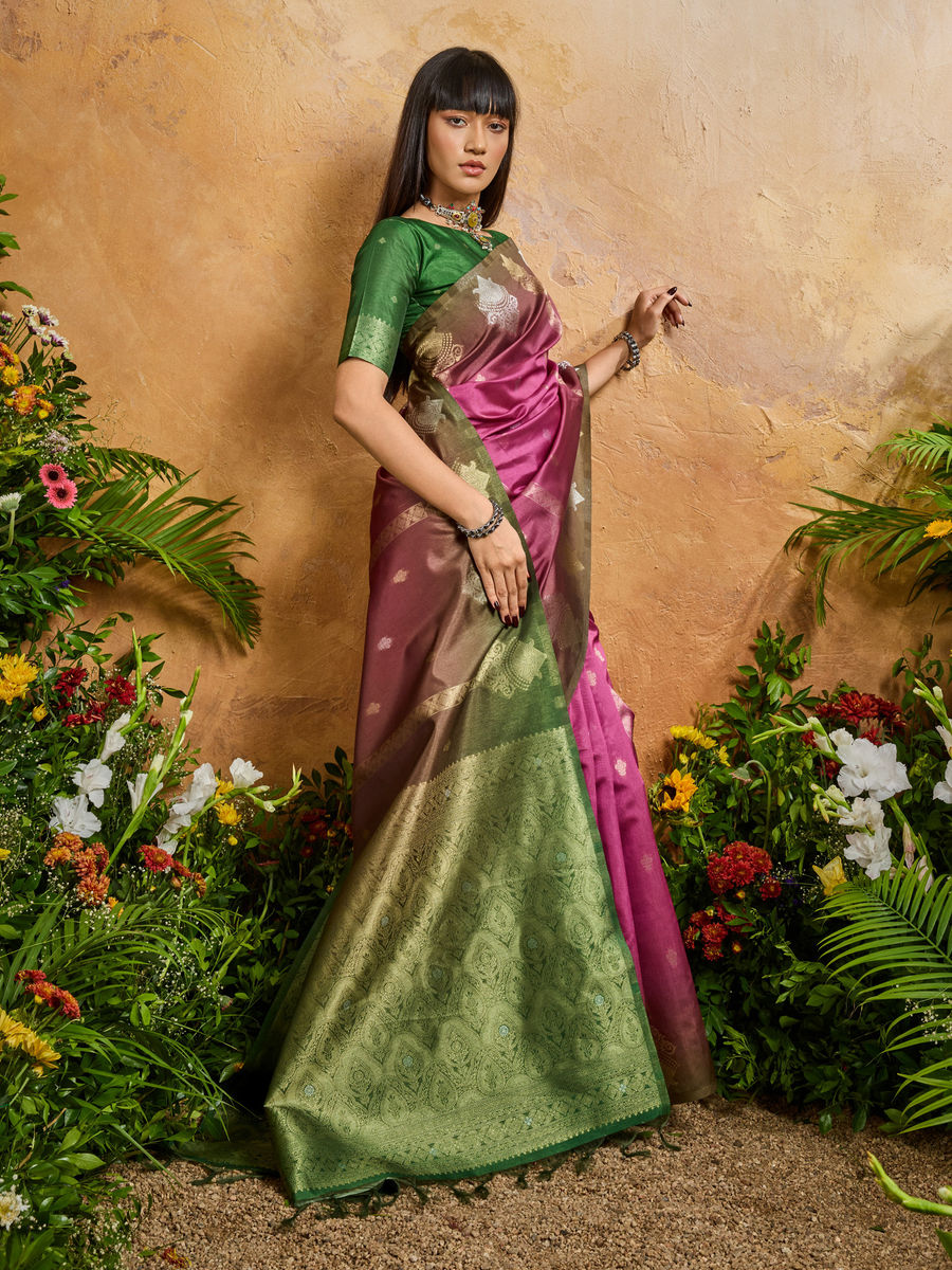 Magenta Pure Heavy Handloom Weaving Paper Silk Saree 