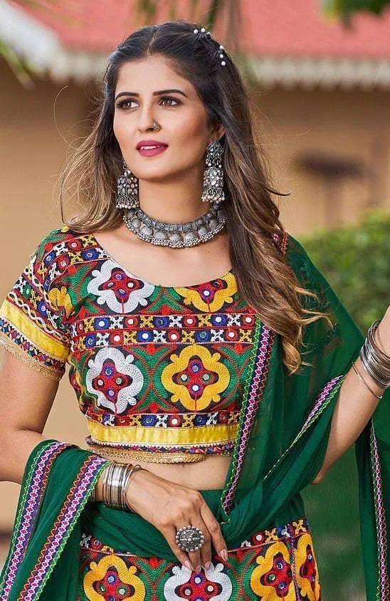 Chakor Vol-1 Navratri Wear Chaniya Choli D.No. 1005 - Anant Exports