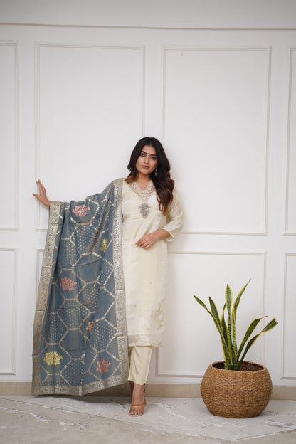 Ivory Viscose Chanderi Kurti Set with Jacquard Dupatta