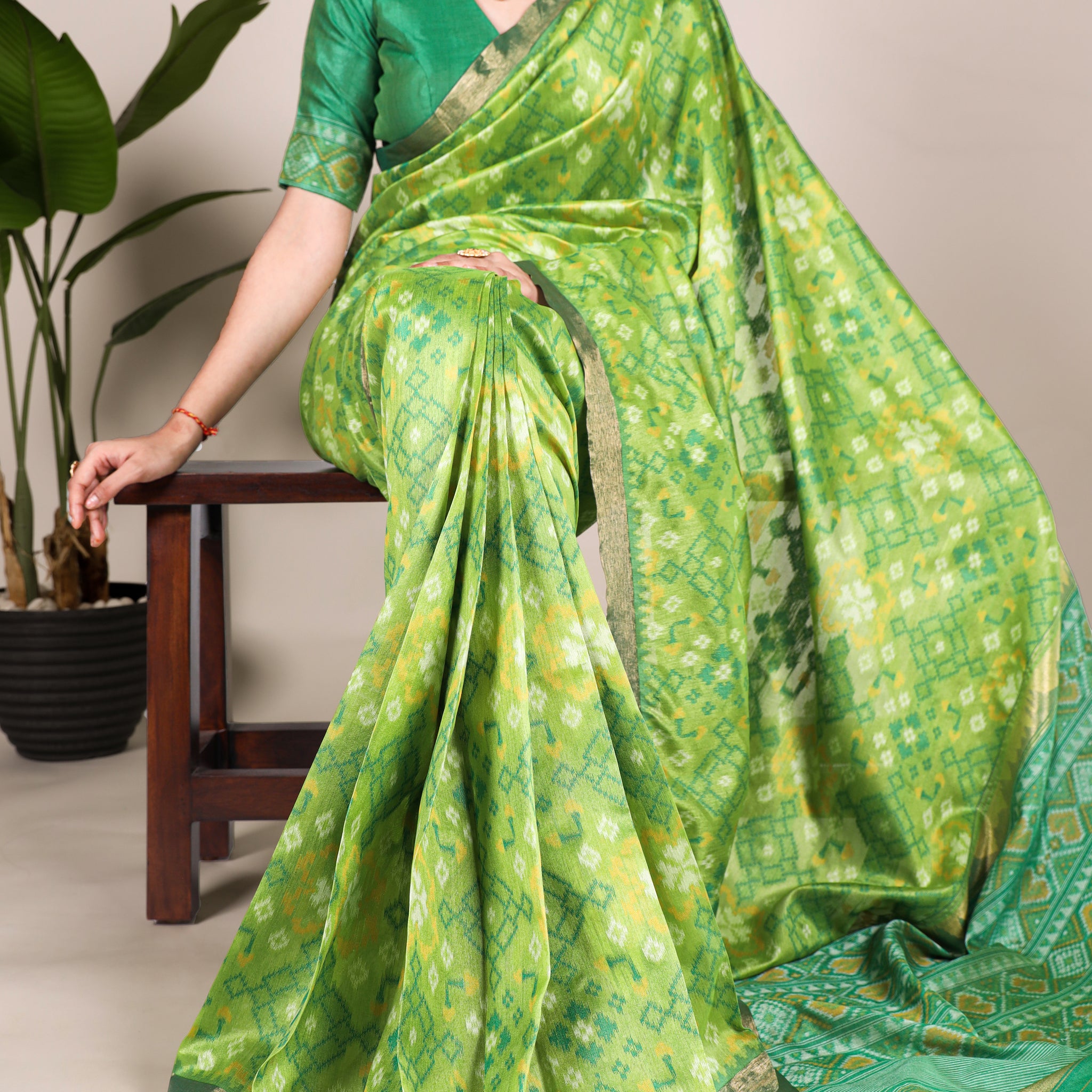 Jacquard saree