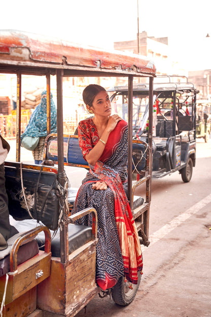 Gajji Lagdi Patrta Silk Saree