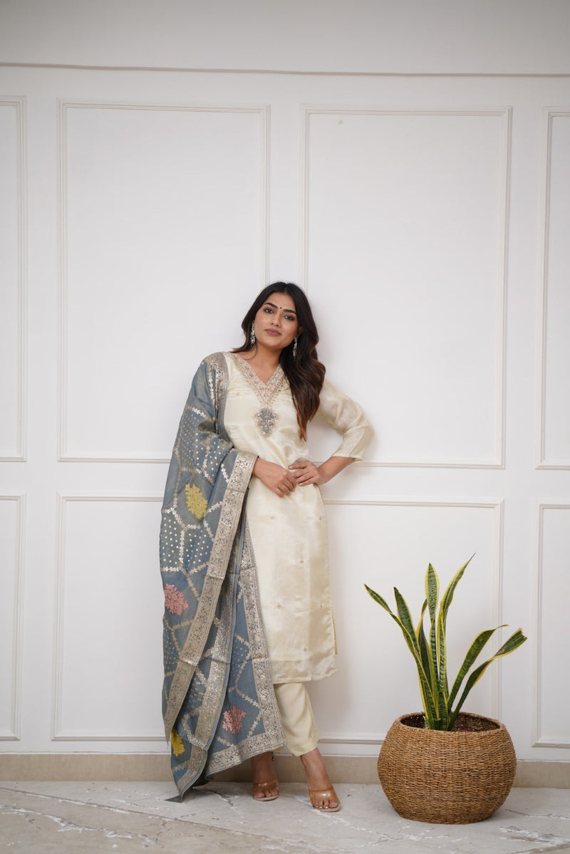 Ivory Viscose Chanderi Kurti Set with Jacquard Dupatta
