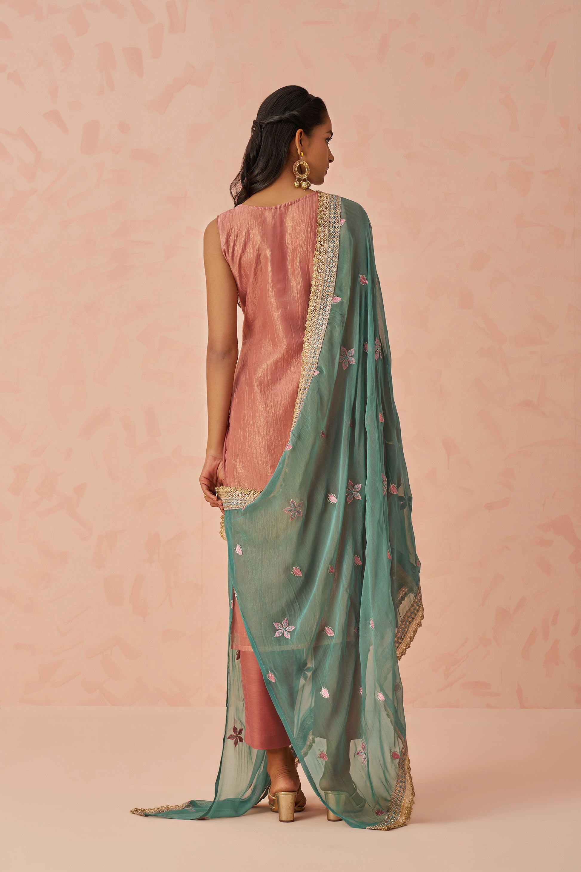 Mauve Embroidered Kurta Set with Green Chiffon Dupatta