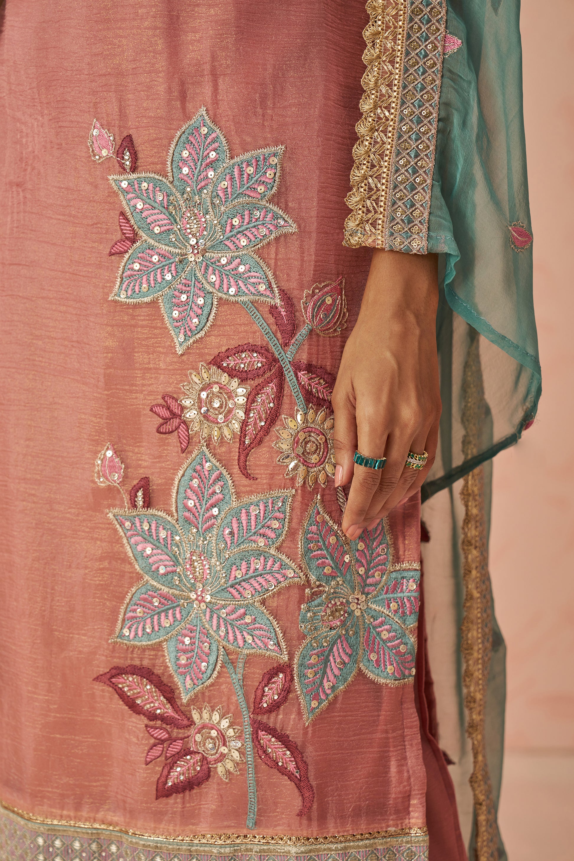 Mauve Embroidered Kurta Set with Green Chiffon Dupatta