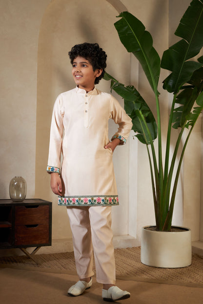 Chiku Pure Viscose Silk Silk Kids Boy Kurta Pajama With Koti Jacket 