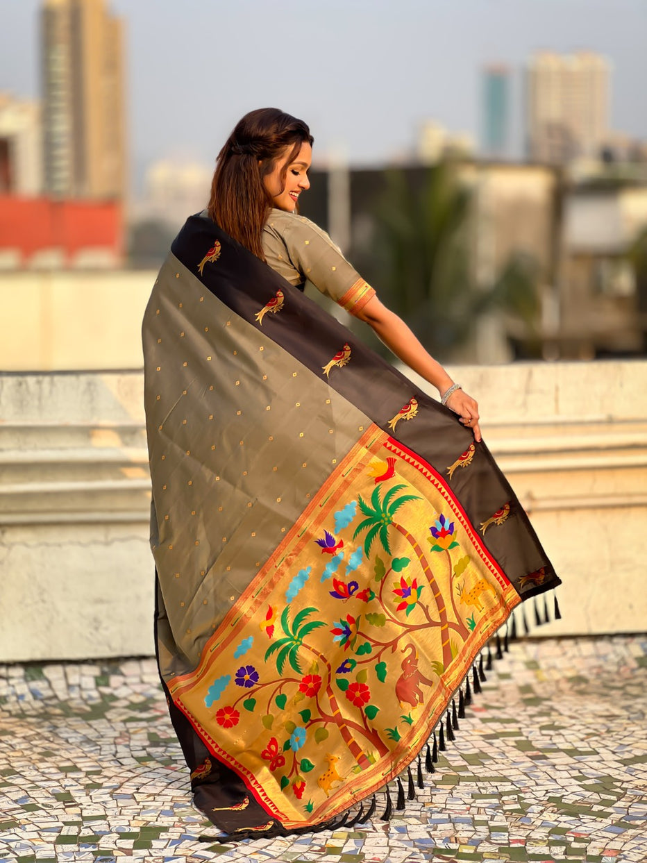 Black Pure Premium Soft Silk Pichwai Nature Zari Weaving Saree 