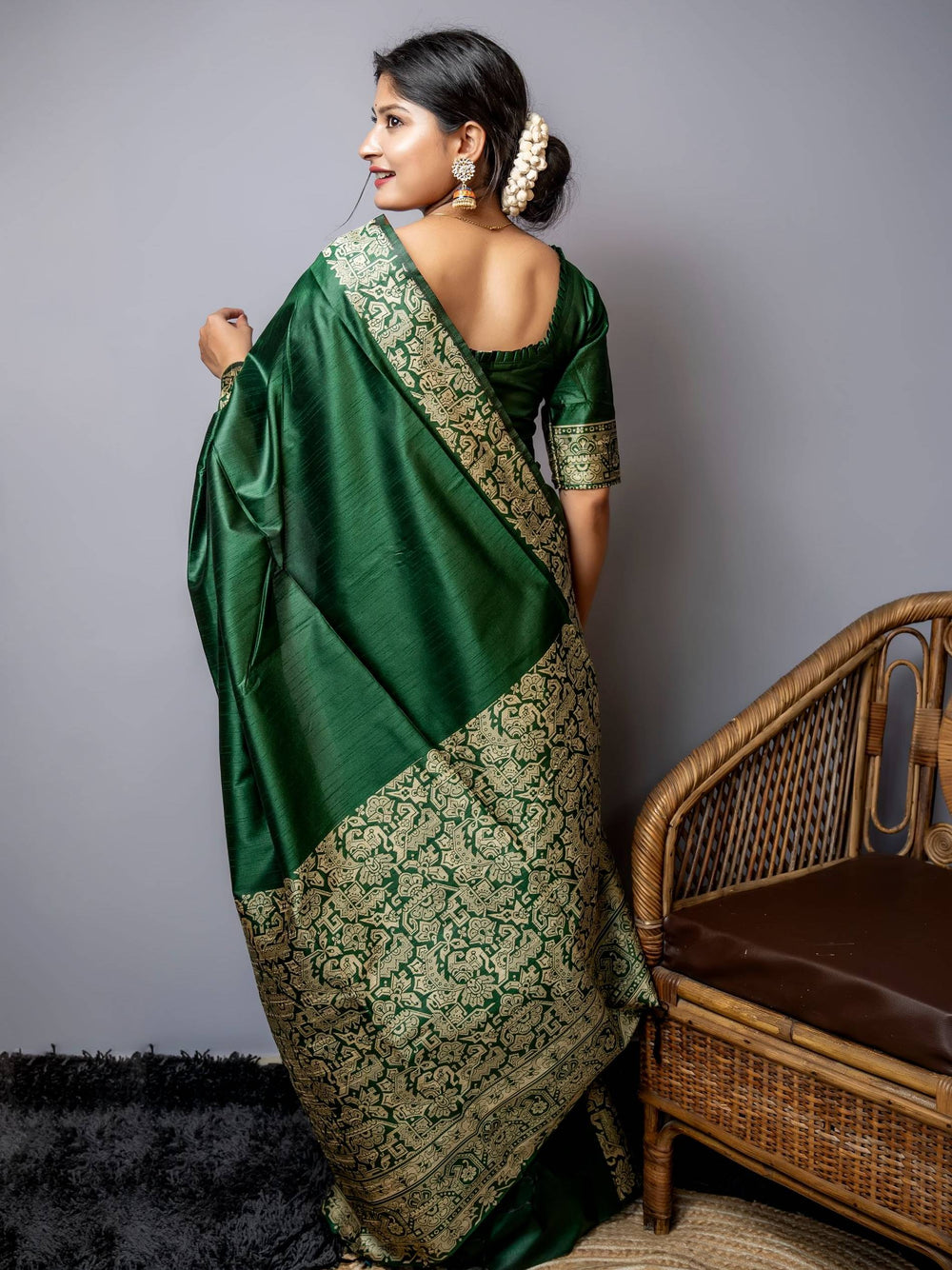 Green Pure Row Handloom Silk Saree Tussar Saree Anant Tex Exports Pvt.Ltd..