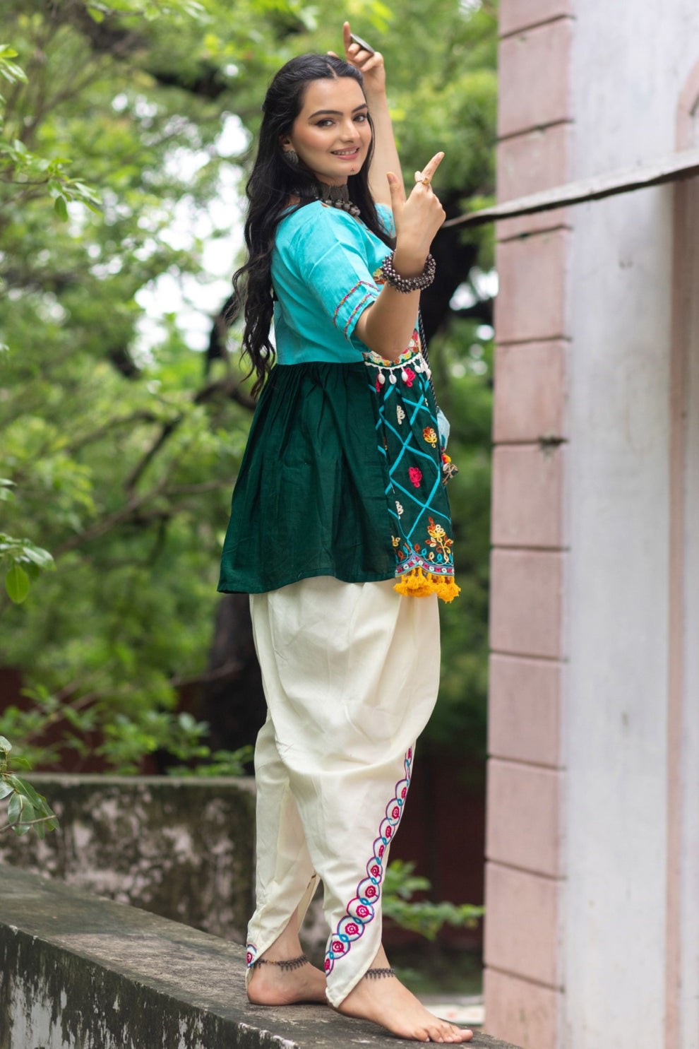 Navratri Garba Garba Special Kedia and Tulip Pants for Women&