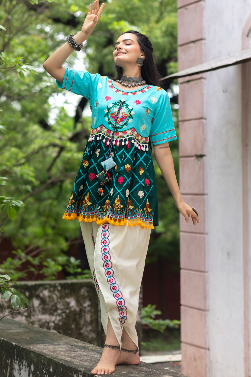 Navratri Garba Garba Special Kedia and Tulip Pants for Women&