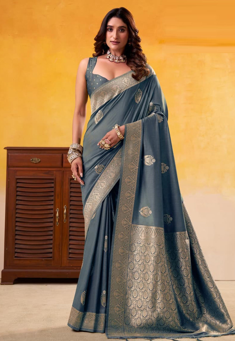 Grey Pure Soft Dhatu Silk Handloom Tussar Silk Saree