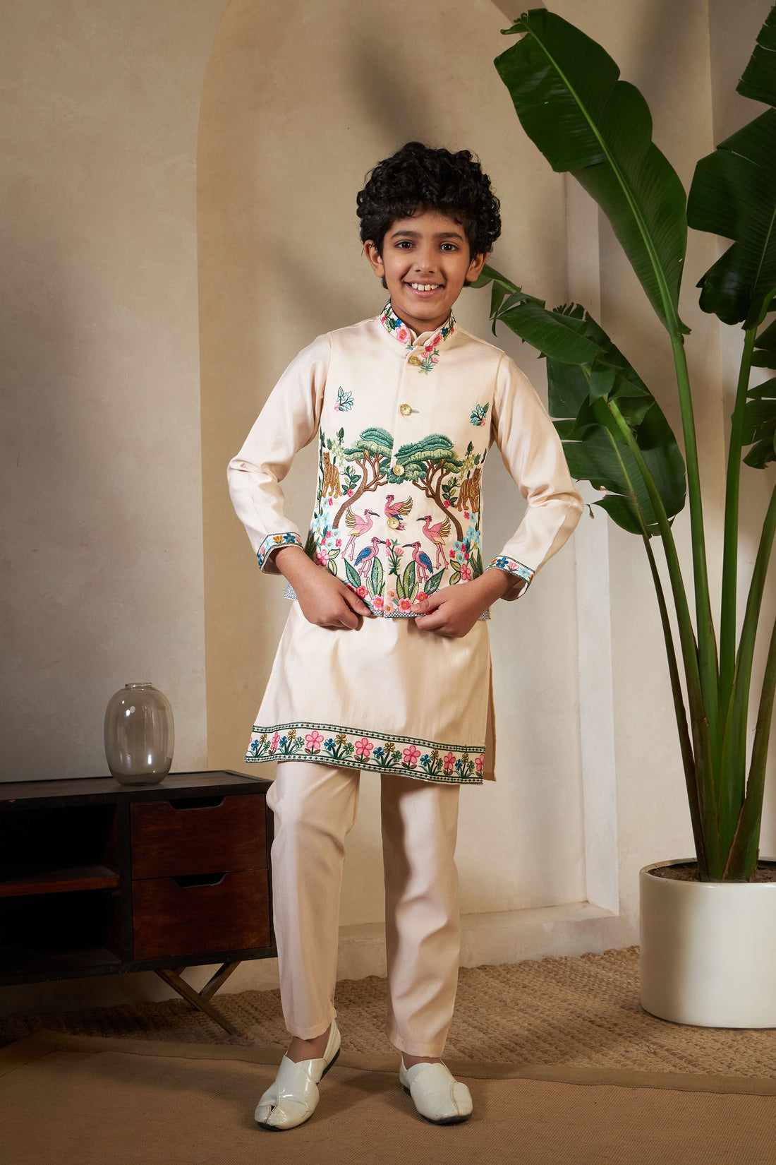 Chiku Pure Viscose Silk Silk Kids Boy Kurta Pajama With Koti Jacket 