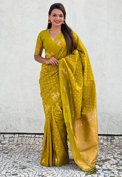 Mehendi Green Soft Silk Dual Zari Woven Soft Silk Saree Kanjivaram Saree Anant Tex Exports Pvt.Ltd..