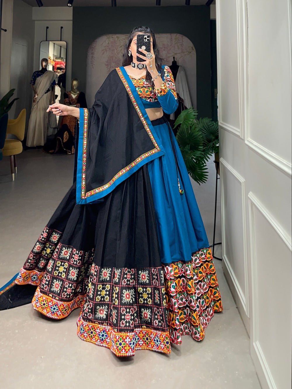 Navratri Garba Wear Lehenga Choli D.No. 1658