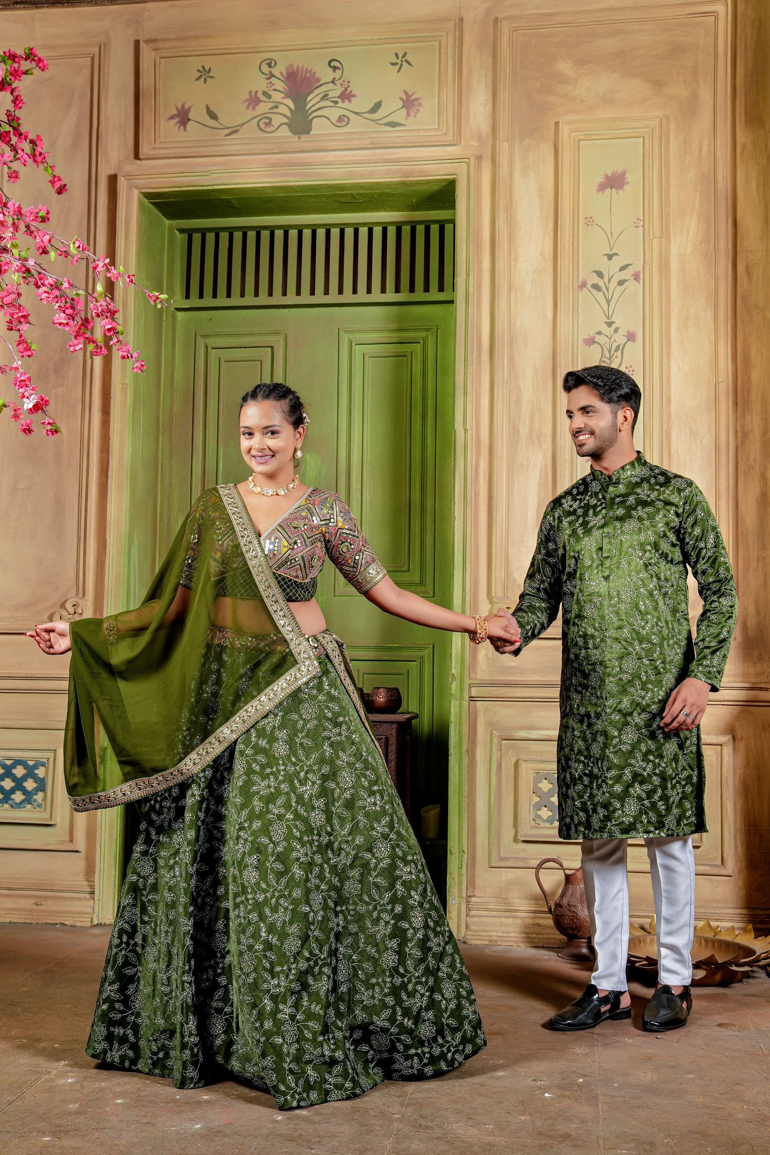 Beautiful Mother Daughter &amp; Father Combo Collection