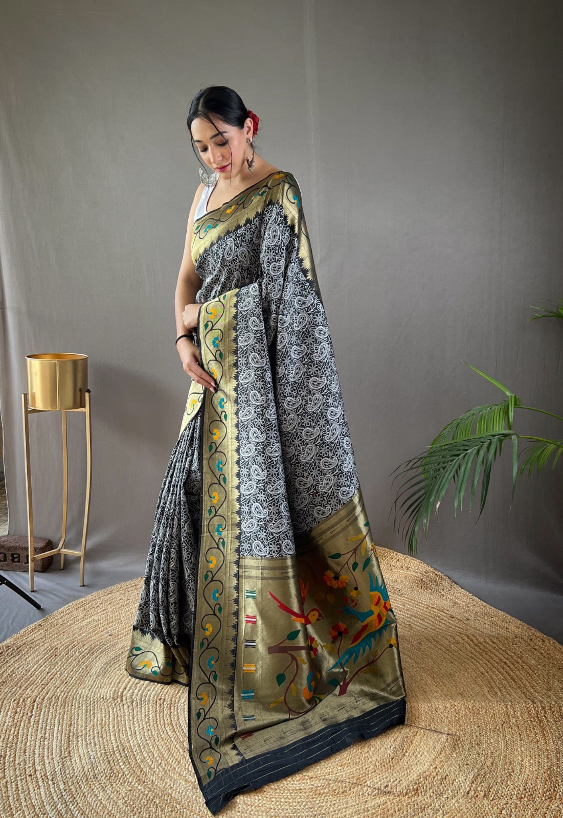 Pure soft Designer Beautiful Parvati Lucknowi Weaving Paithani Saree