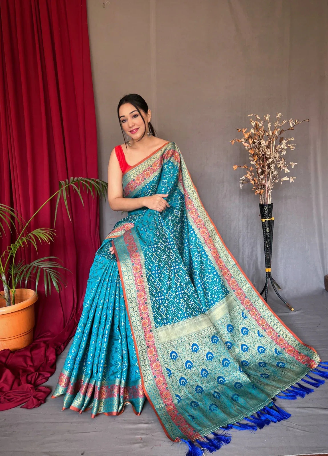 Pure Soft Designer Beautiful Bandhej Patola Silk Saree