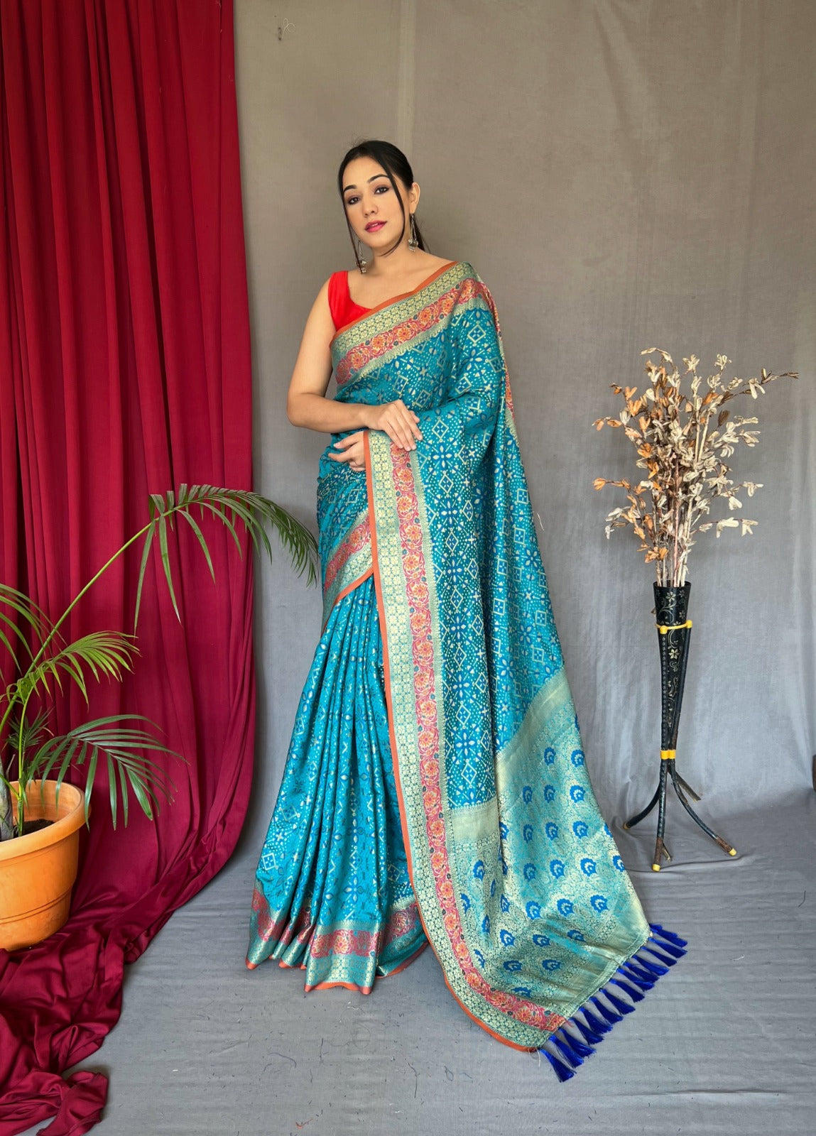 Pure Soft Designer Beautiful Bandhej Patola Silk Saree