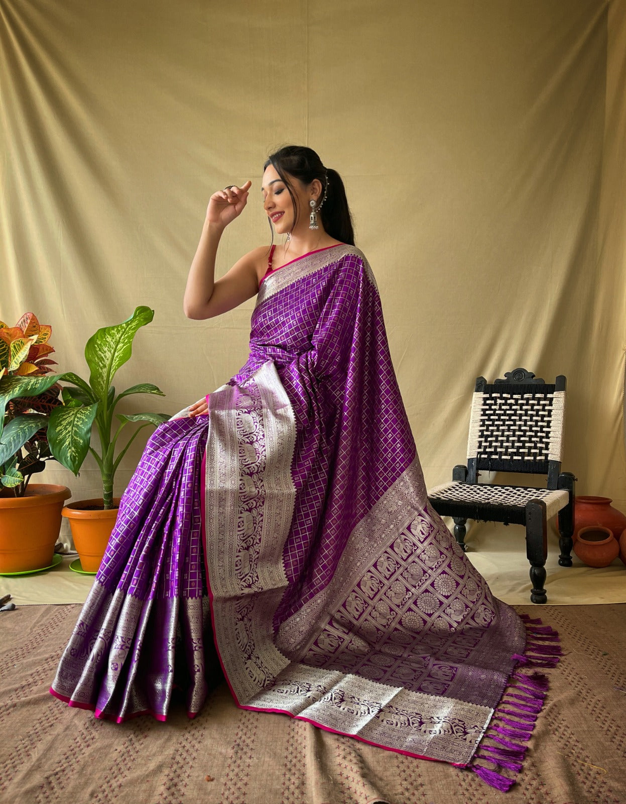 Pure Soft Designer Beautiful Rich Pallu Khicha Checks Silk Saree