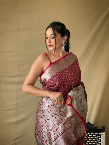 Pure Soft Designer Beautiful Rich Pallu Khicha Checks Silk Saree