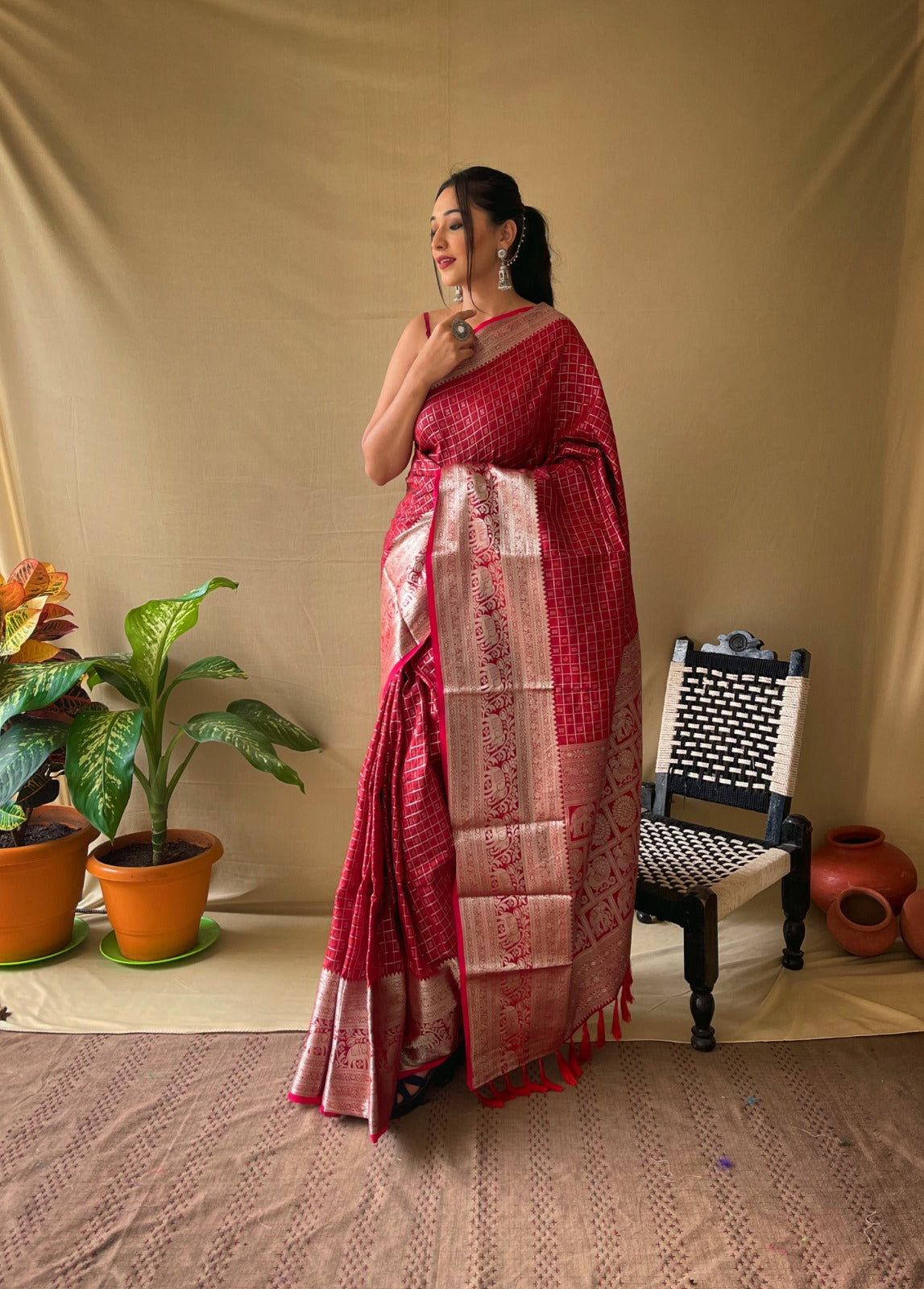 Pure Soft Designer Beautiful Rich Pallu Khicha Checks Silk Saree