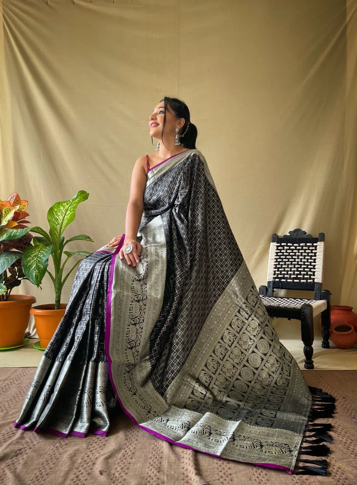 Pure Soft Designer Beautiful Rich Pallu Khicha Checks Silk Saree