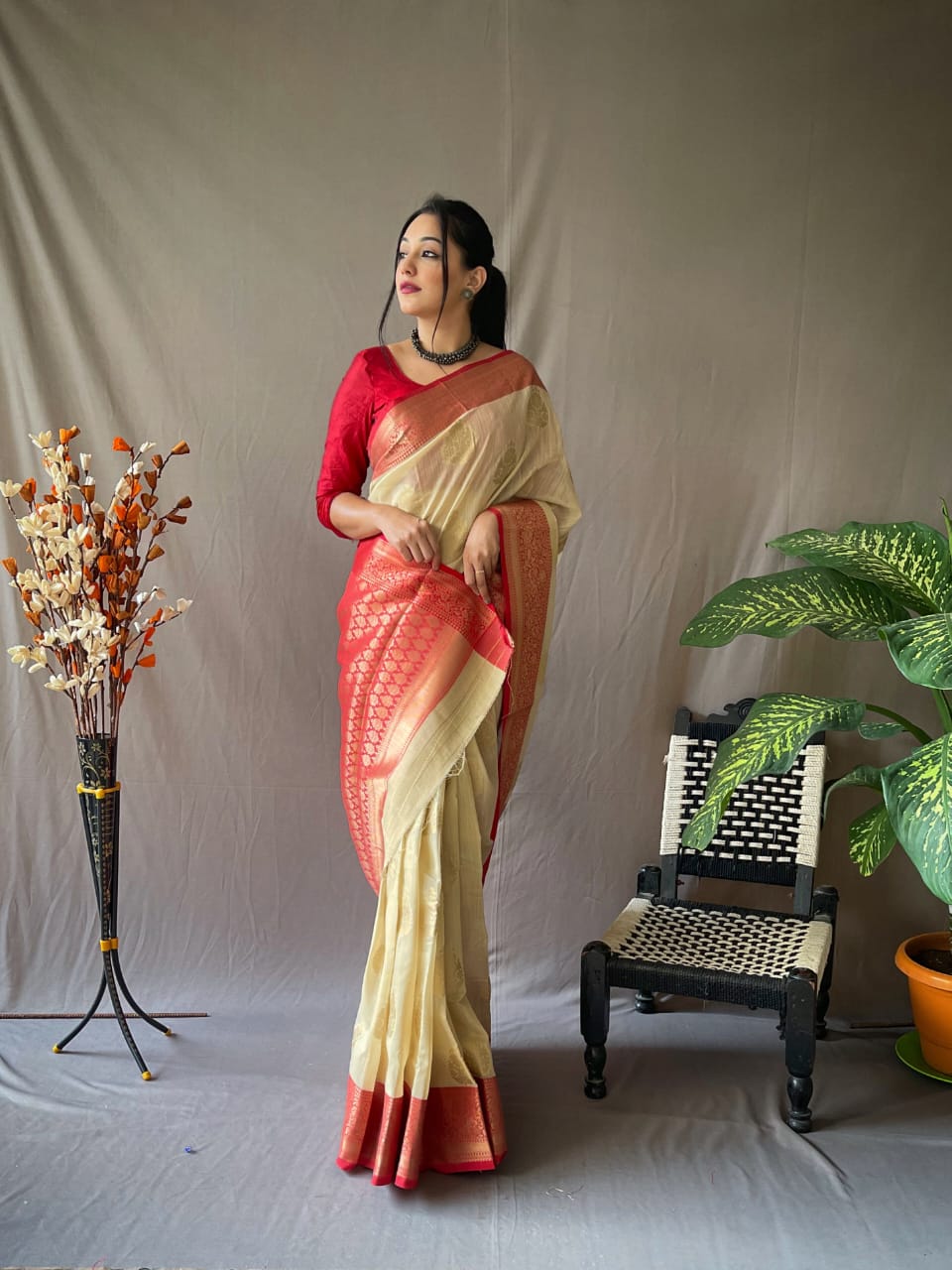 Beautiful Designer Pure Linen Chaap Saree