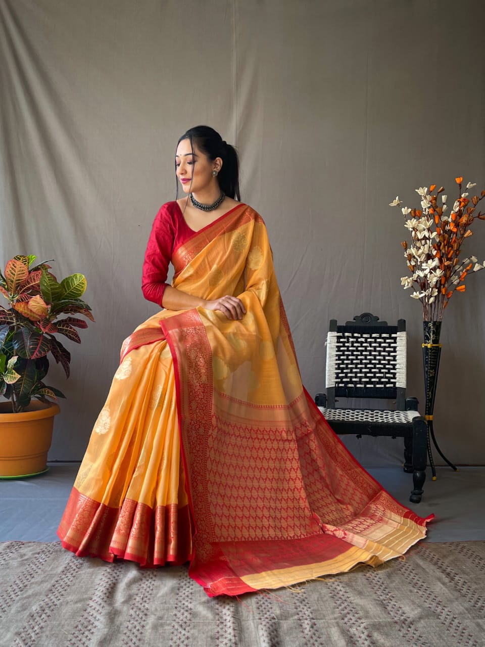 Beautiful Designer Pure Linen Chaap Saree