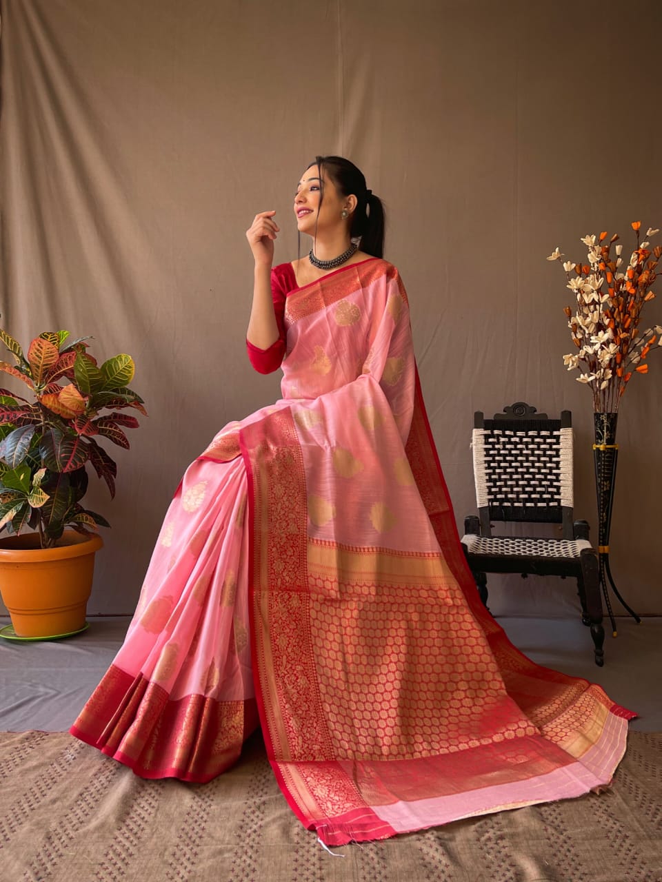 Beautiful Designer Pure Linen Chaap Saree