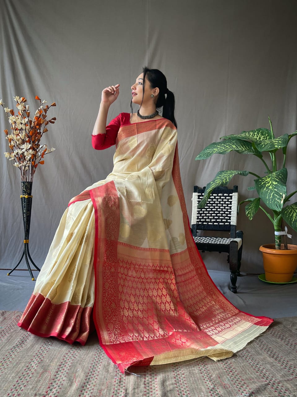 Beautiful Designer Pure Linen Chaap Saree