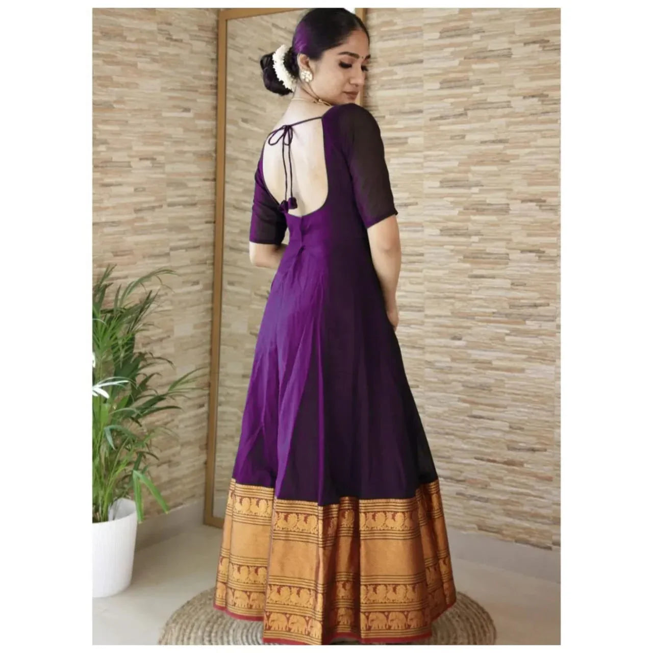 Beautiful Soft Banarasi Gwon