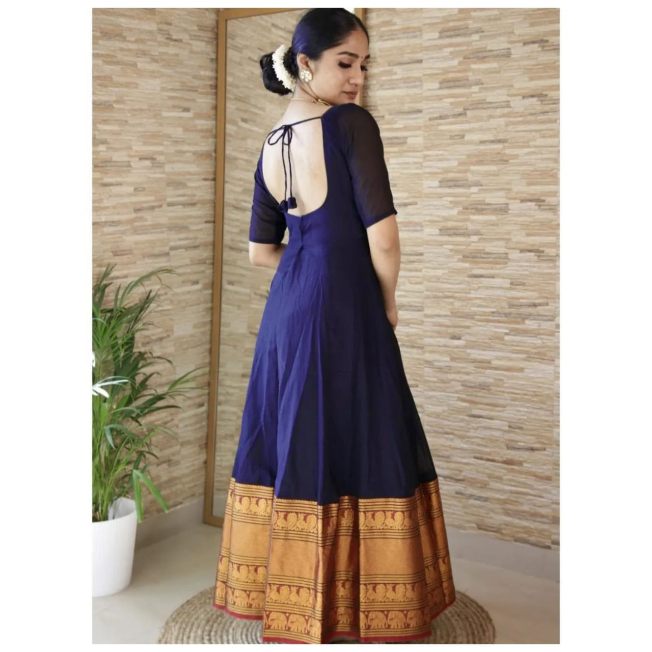 Beautiful Soft Banarasi Gwon