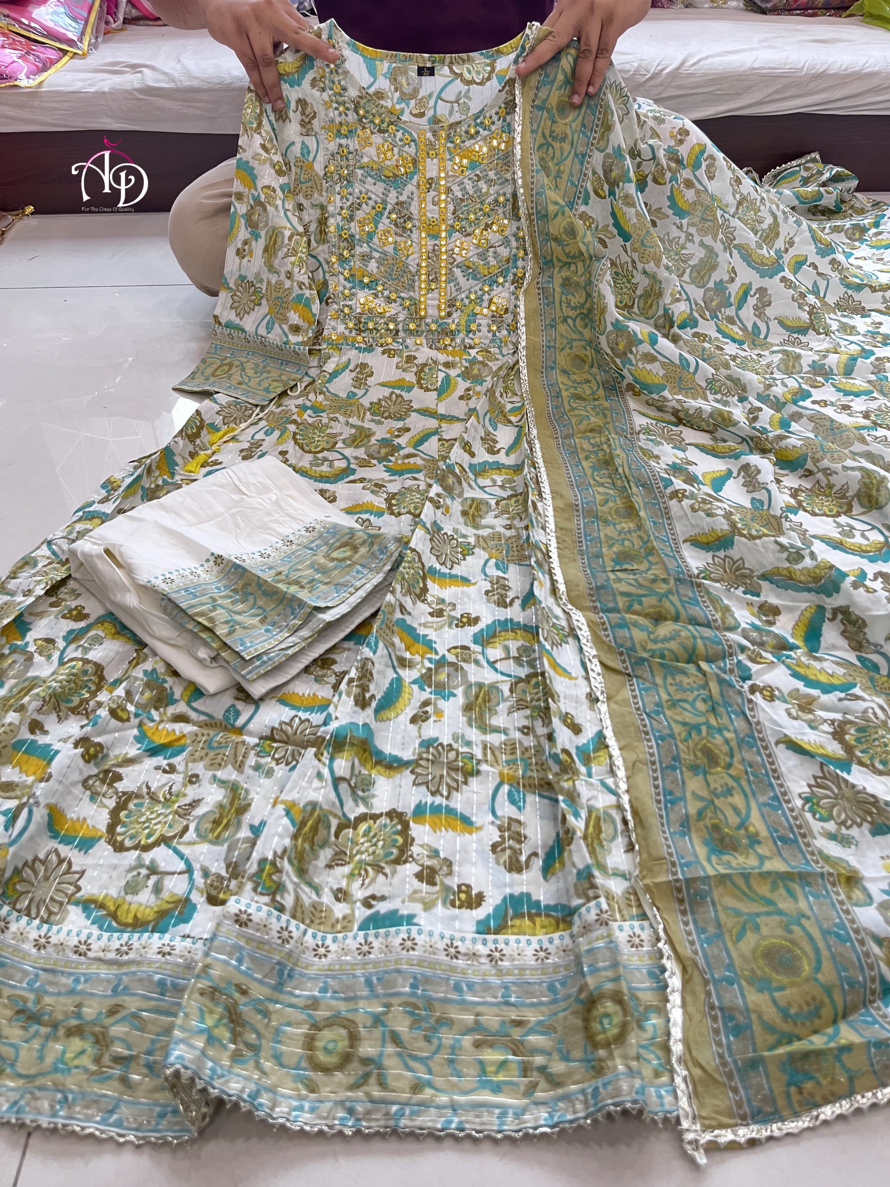 Beautiful Classical Pure Cotton Kurti With Pent With Duppata