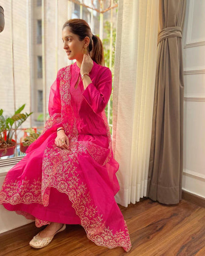 Beautiful Classical Pure Cotton Kurti Pent With Orgenza Duppata