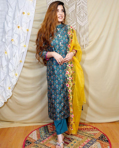 Party Wear Designer Kurti Pant with Organza Dupatta Suit