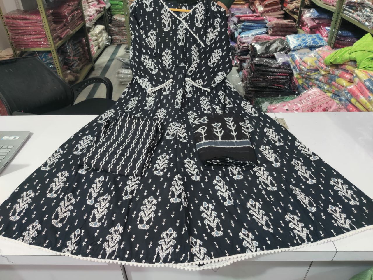 Party Wear Designer Kurti Pant with Organza Dupatta Suit