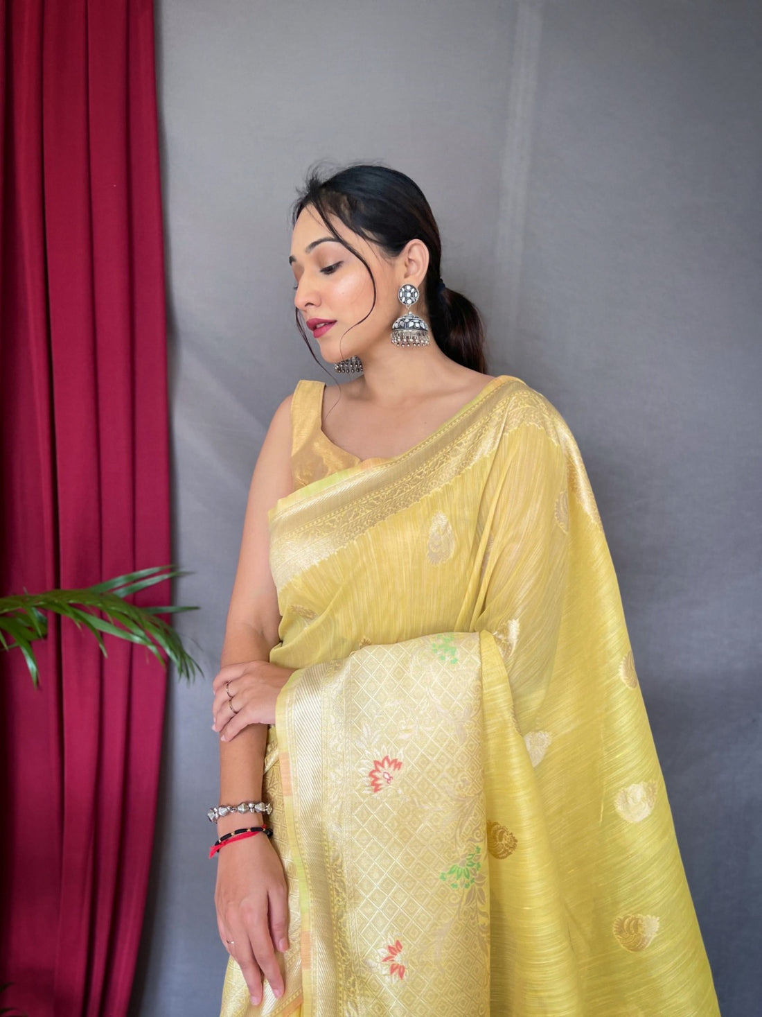 Beautiful Ladli Designer Pure Linen Slub Silk Saree
