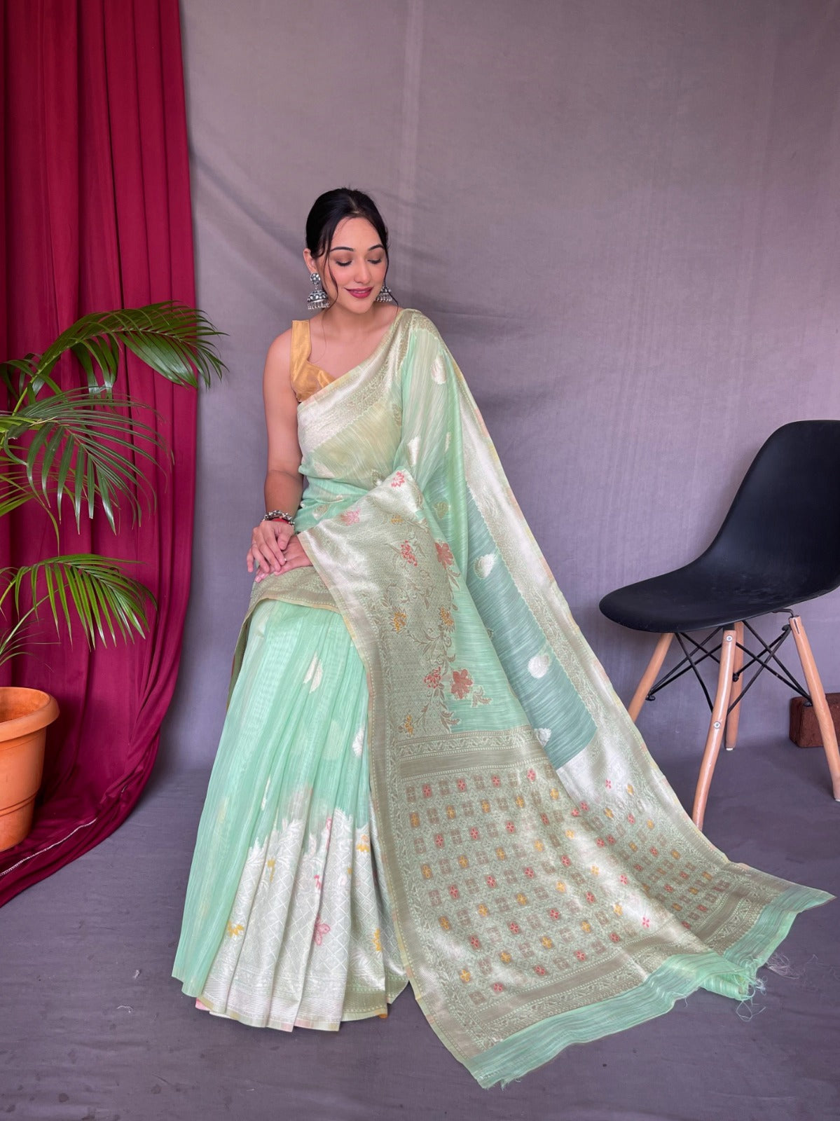 Beautiful Ladli Designer Pure Linen Slub Silk Saree