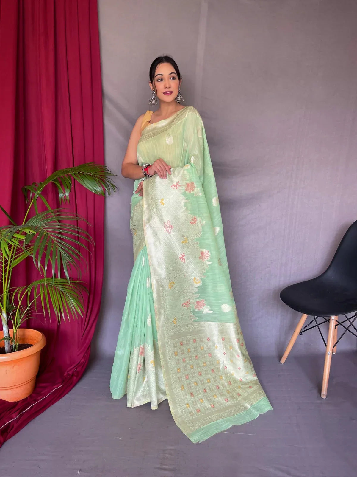 Beautiful Ladli Designer Pure Linen Slub Silk Saree