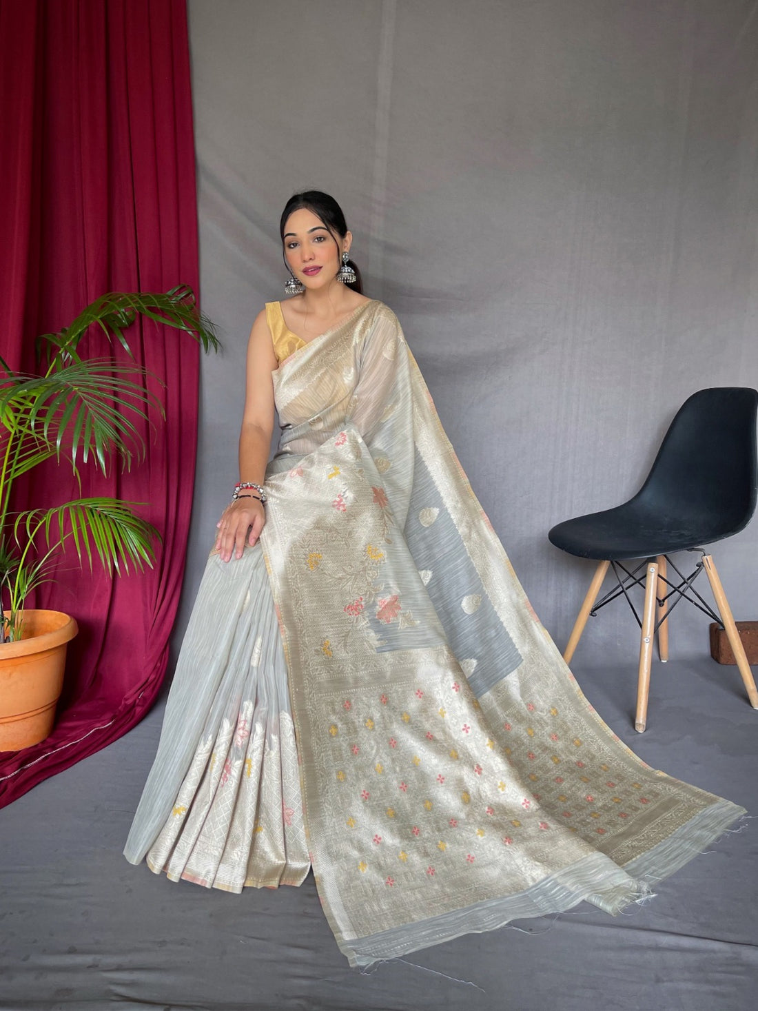 Beautiful Ladli Designer Pure Linen Slub Silk Saree