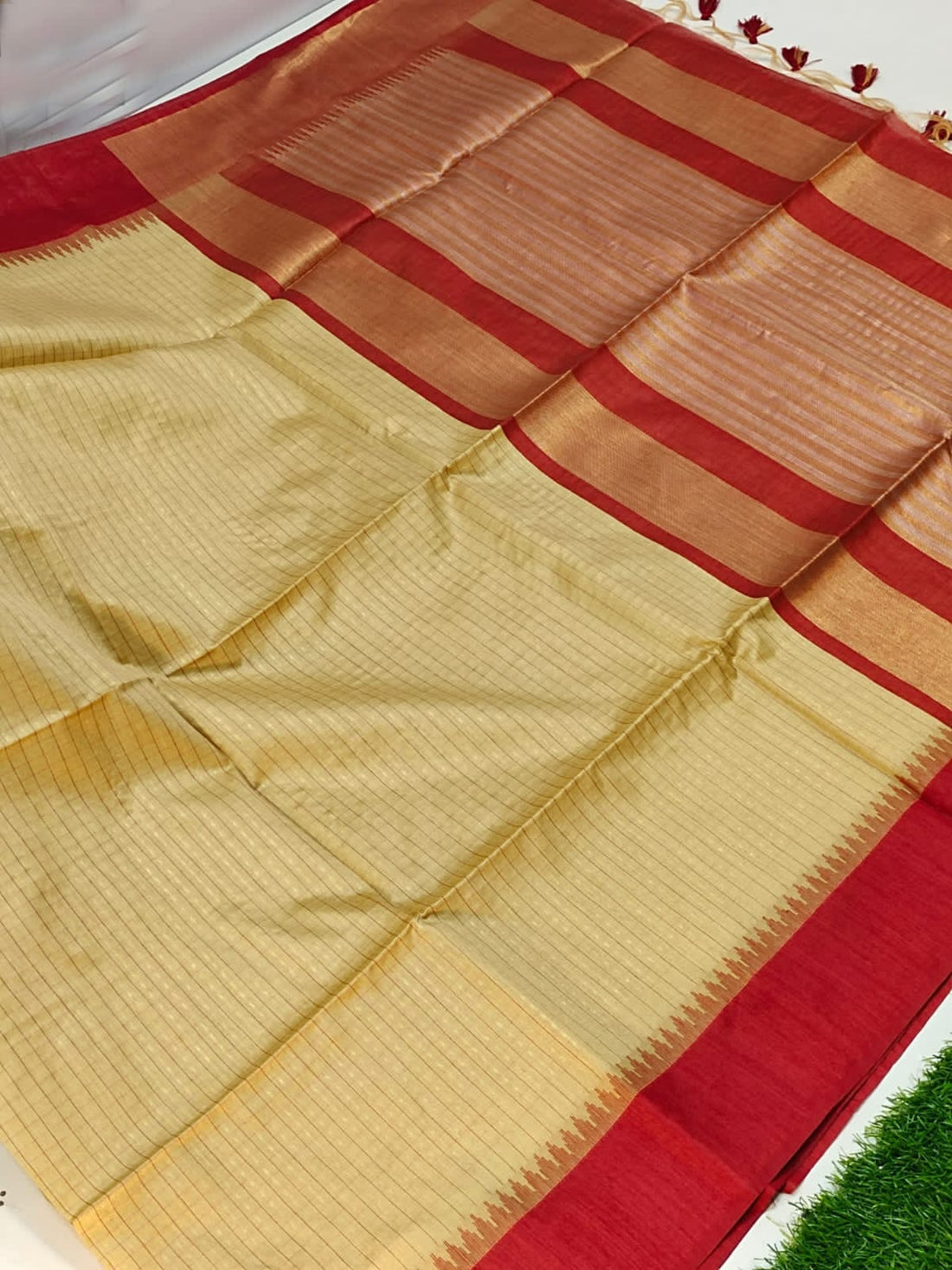 Beautiful Designer Tussar Silk Korvai Saree