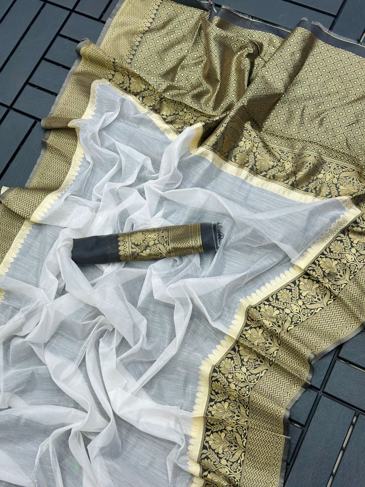 Beautiful Designer South Super Hit Lilan Pooja Special Saree