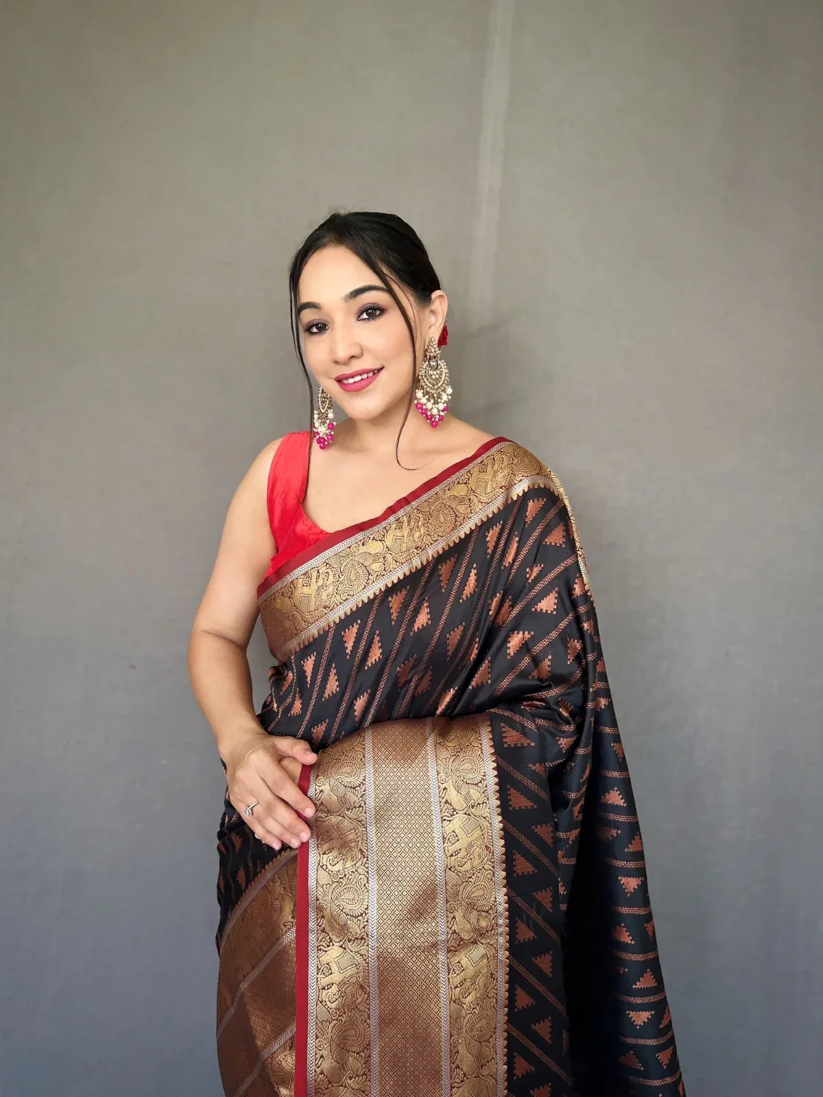 Beautiful Designer Traditional Aanchal Kanjivaram Handloom Sarees