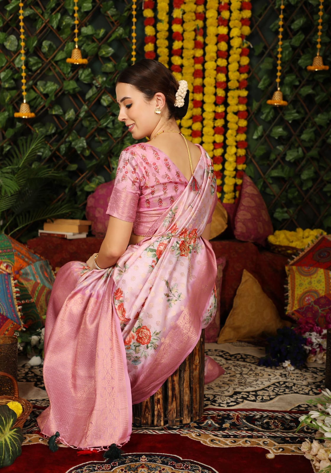 Beautiful Designer Soft Munga silk Weaving Saree