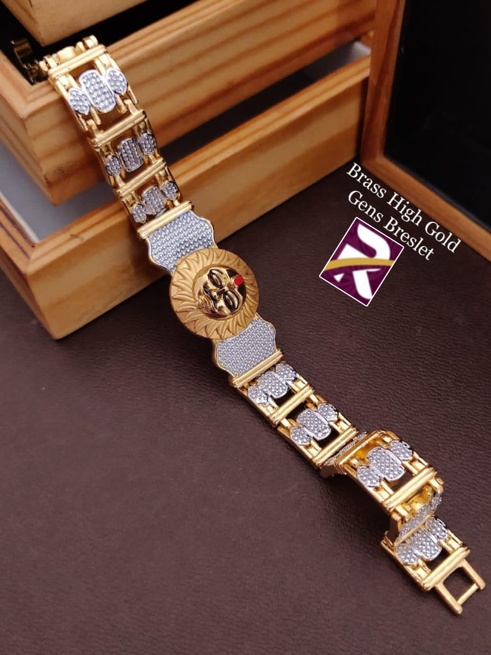 Beautiful Gold Plated Gents Fancy Bracelet