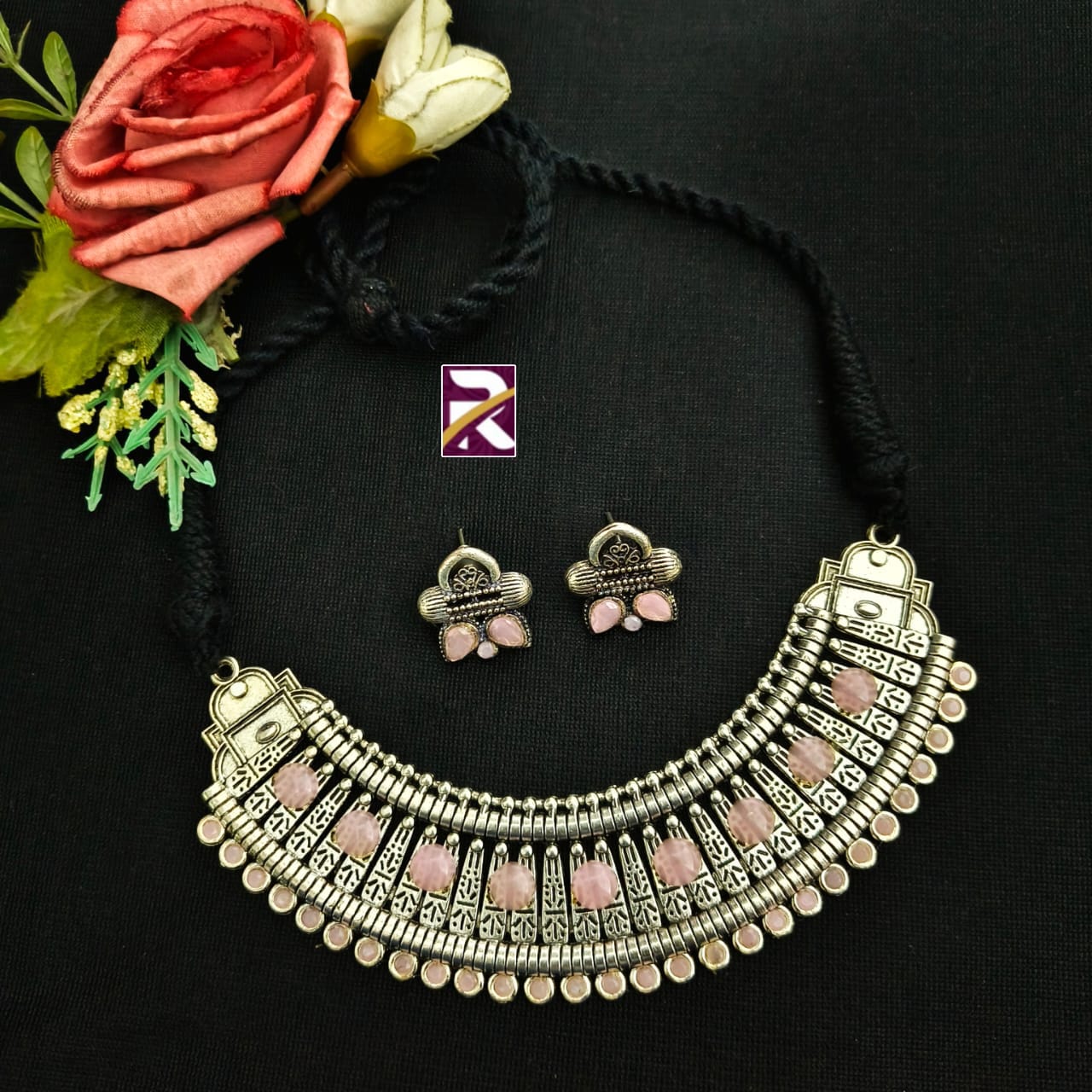 Beautiful Premium Quality Stone Hasli Necklace