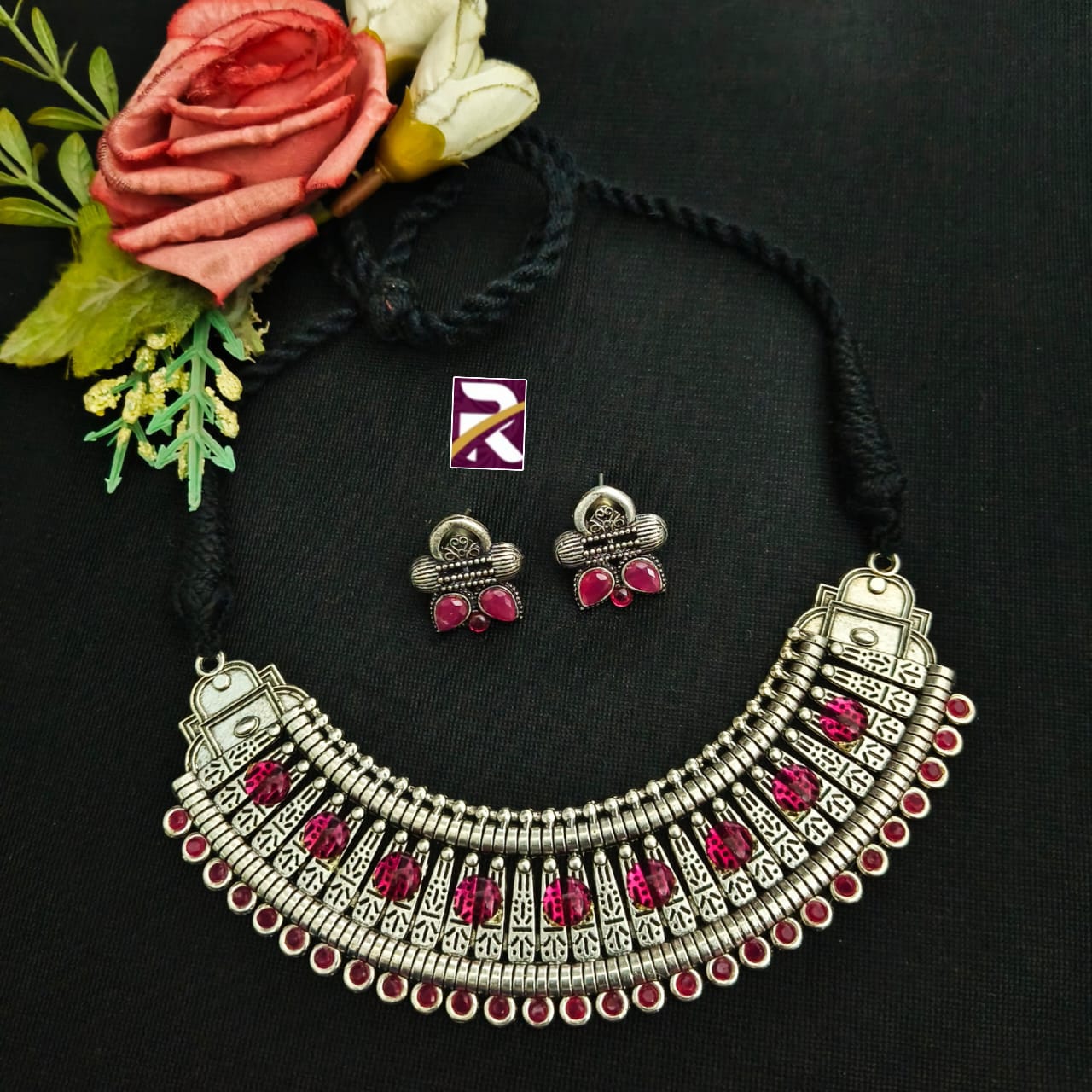 Beautiful Premium Quality Stone Hasli Necklace