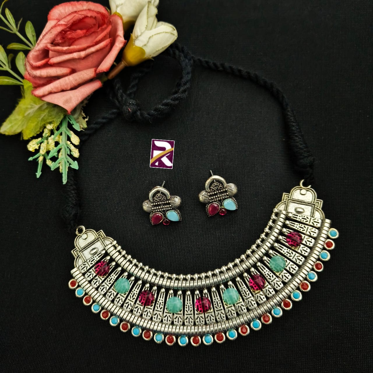 Beautiful Premium Quality Stone Hasli Necklace