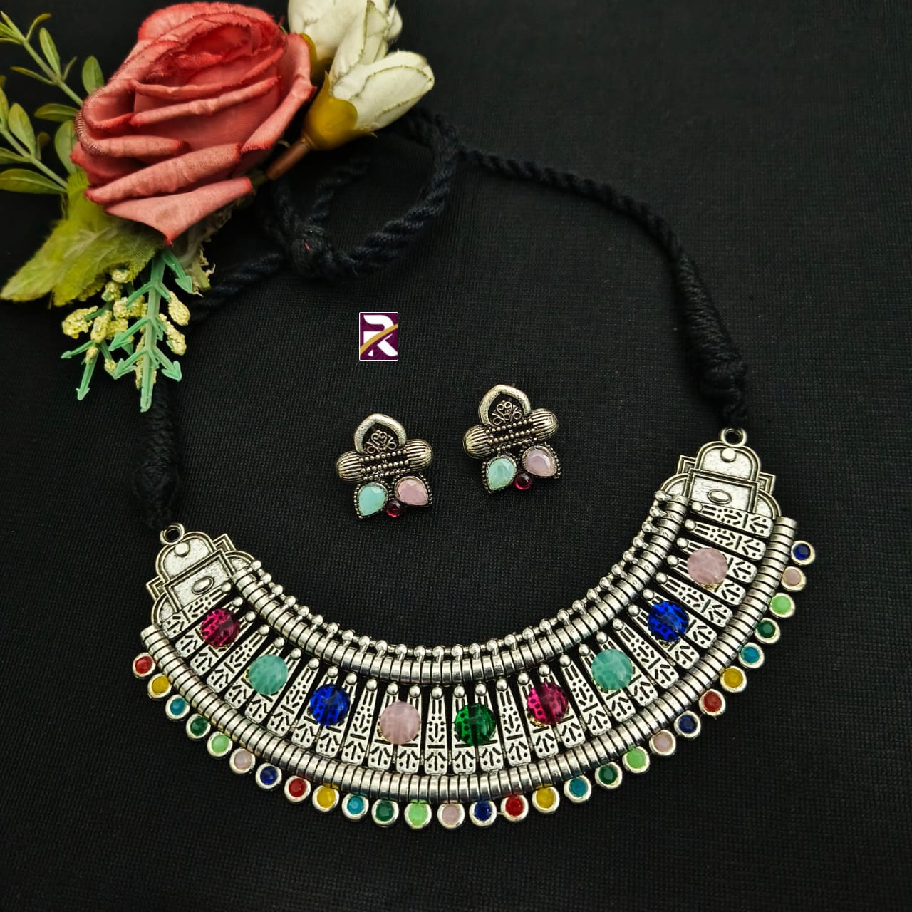 Beautiful Premium Quality Stone Hasli Necklace